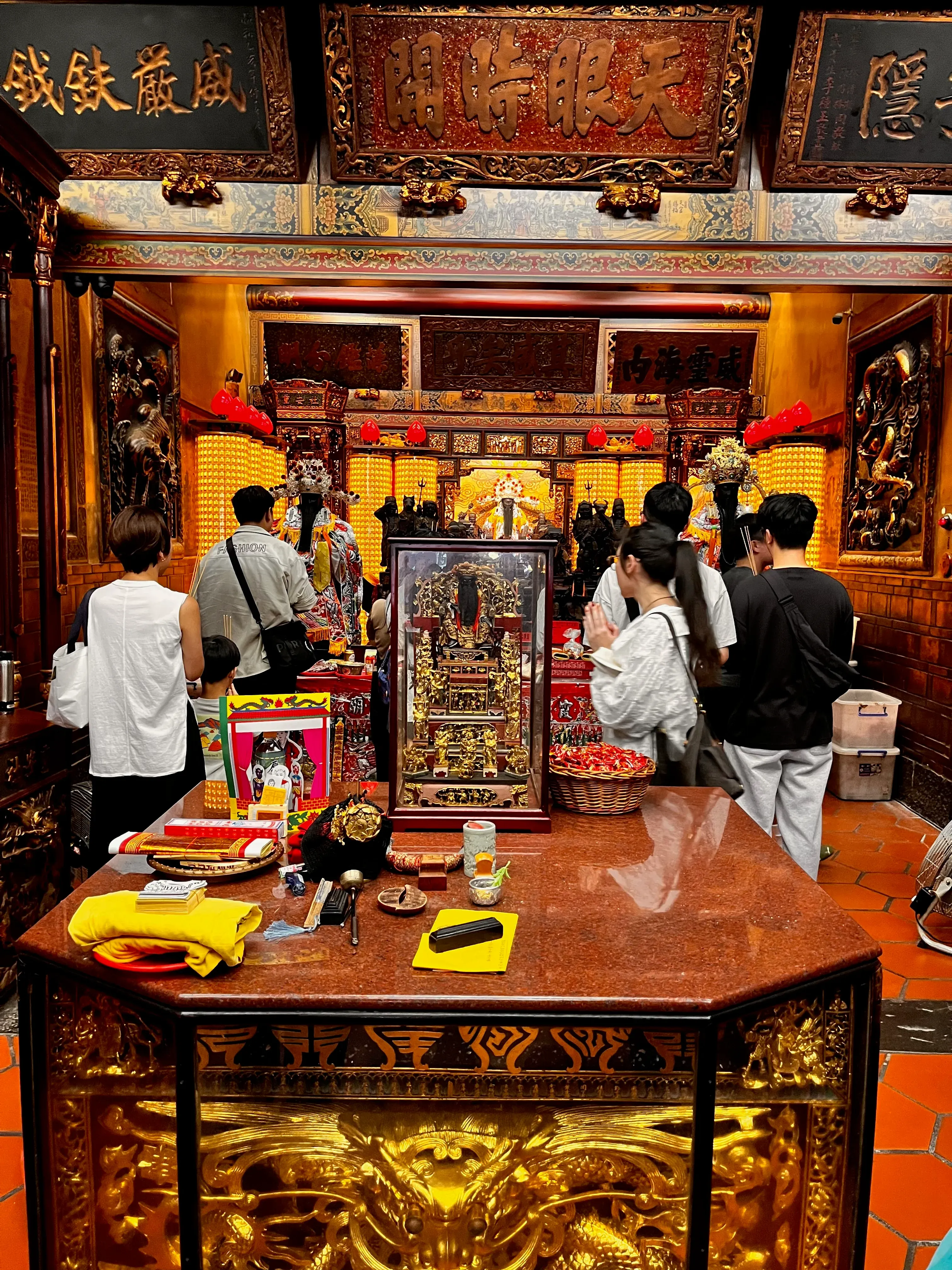 Taipei Xia-Hai City God Temple