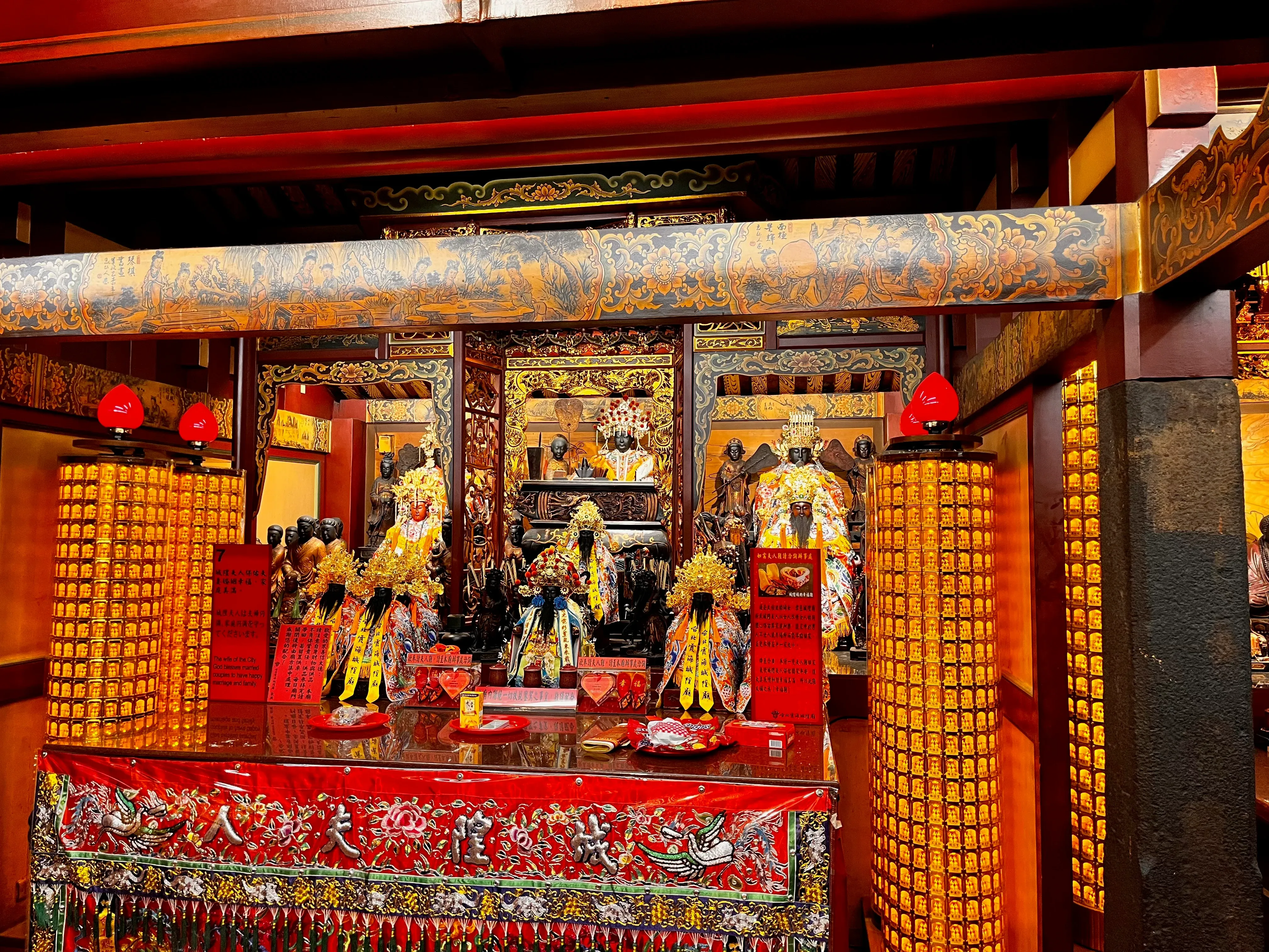 Taipei Xia-Hai City God Temple