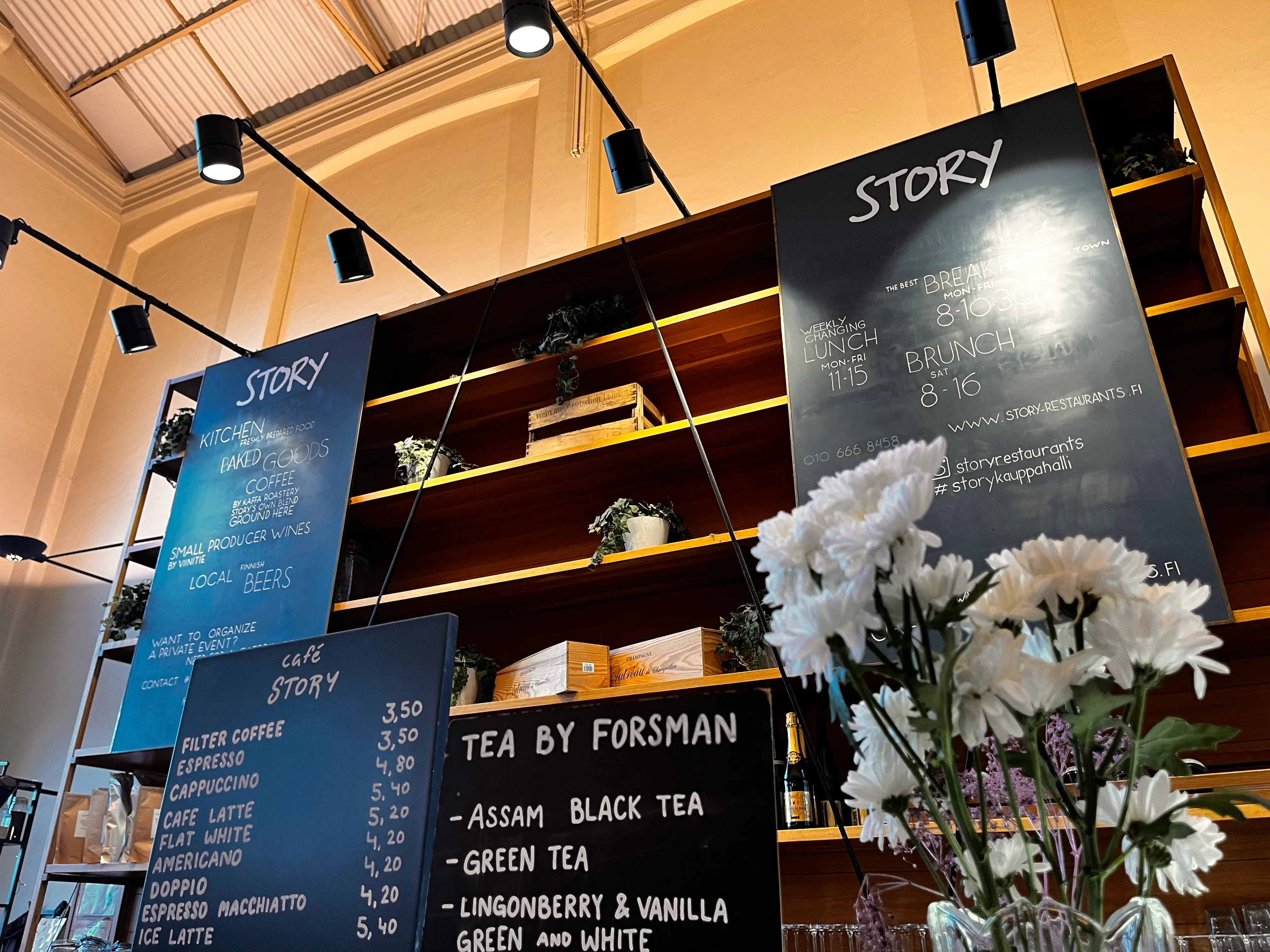 Helsinki Vanha Kauppahalli Cafe